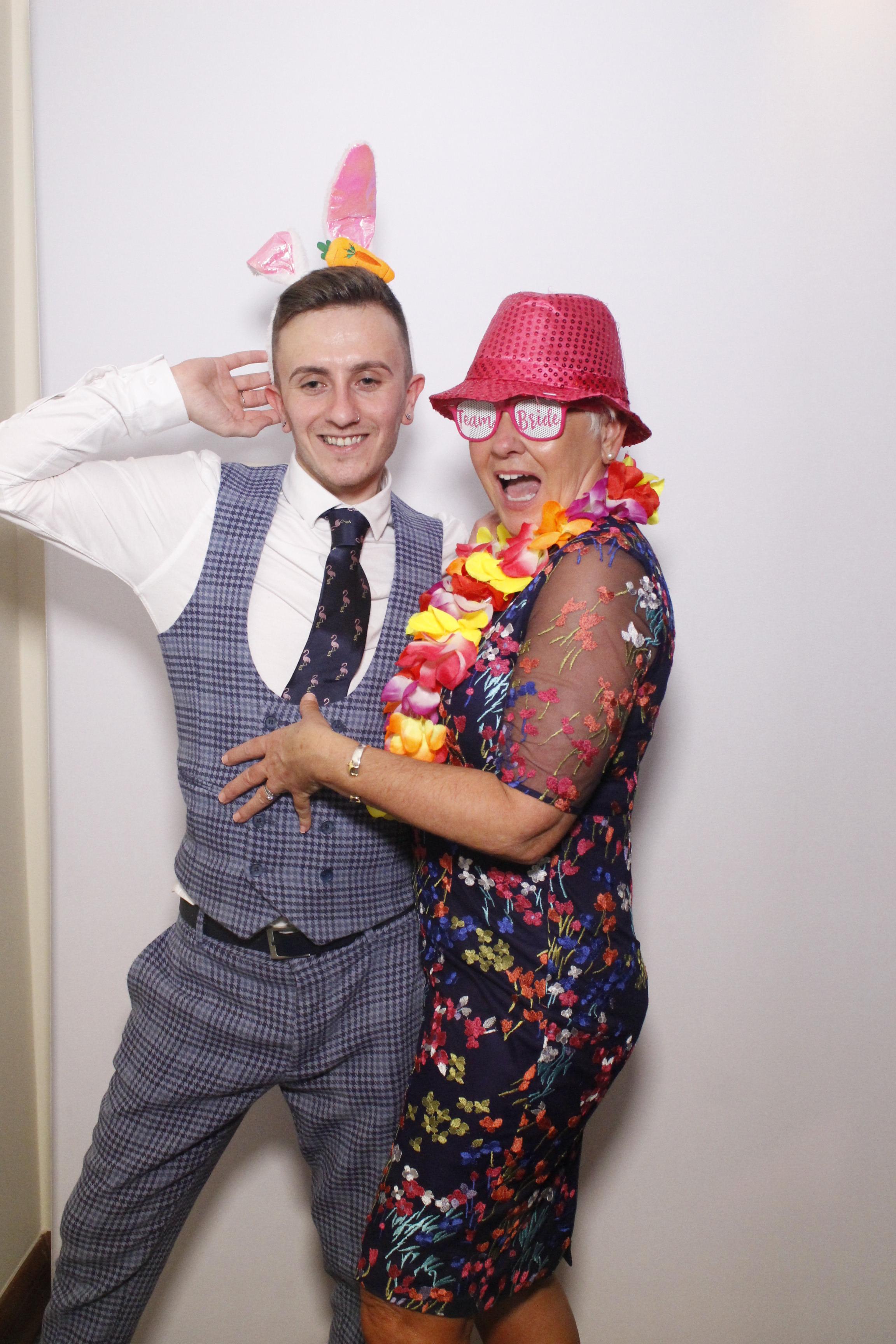 Luke & Emily's Wedding | View more photos from the event at gallery.myphotoboothexperience.co.uk/u/MyPhotoBoothExperienceLtd/Luke-Emilys-Wedding